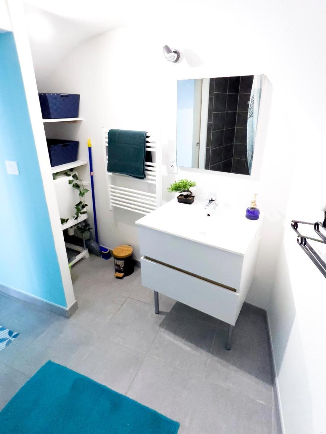 Superbe Appartement มงเตลิมาร์ ภายนอก รูปภาพ
